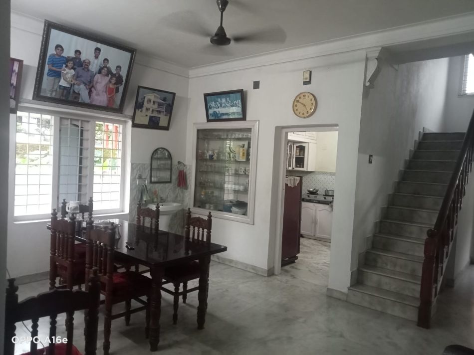 House / Villa For Sale