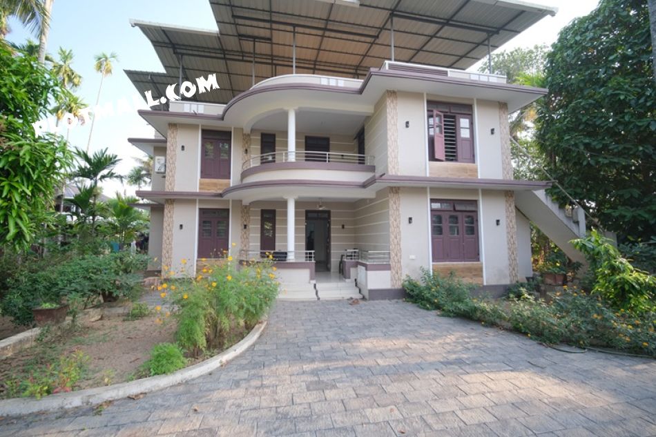 House / Villa For Sale