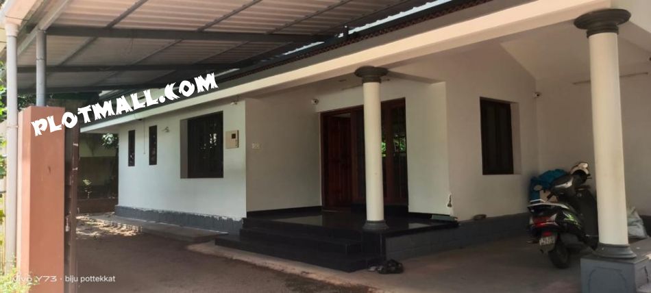 House / Villa For Sale