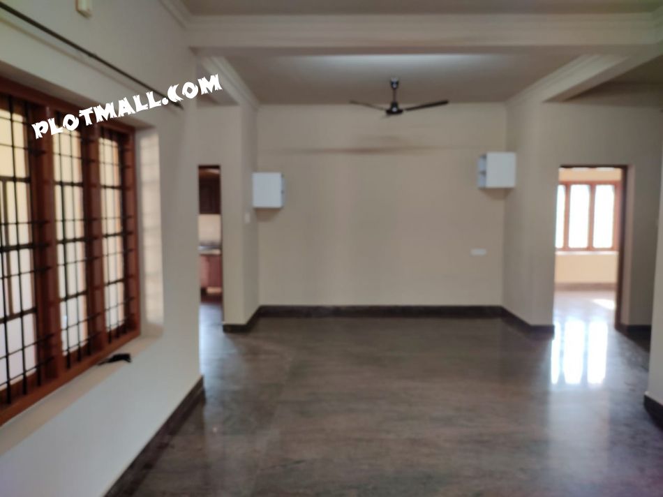 House / Villa For Sale