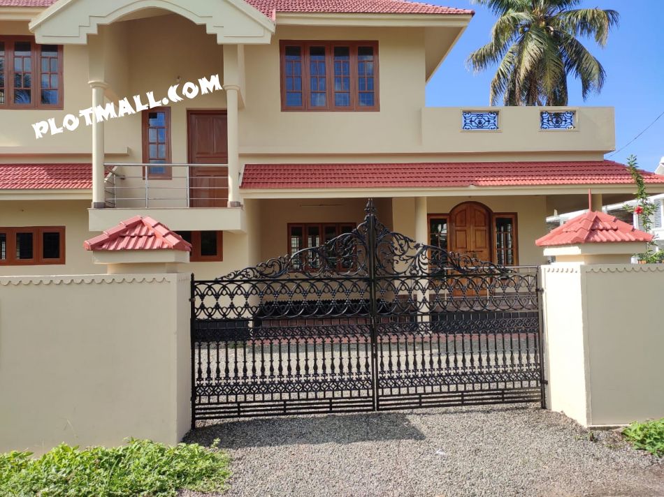 House / Villa For Sale