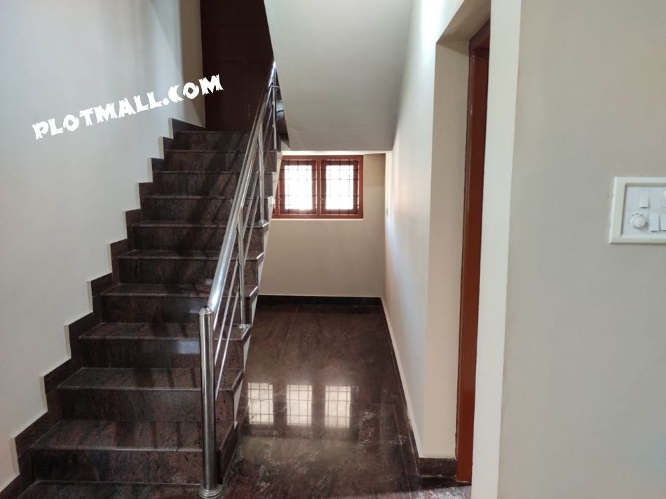 House / Villa For Sale