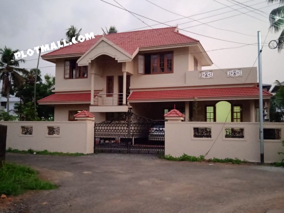 House / Villa For Sale