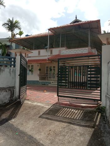 11 Cent House / Villa for Sale at Wayanad Budget - 5000000 Total