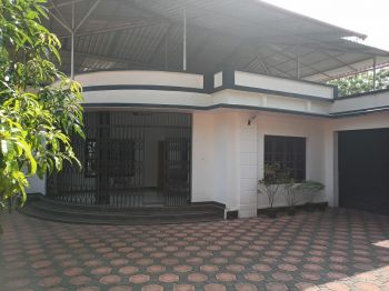 19 Cent House / Villa for Sale at Adoor Budget - 21000000 Total