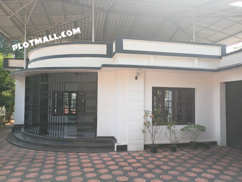 House / Villa For Sale