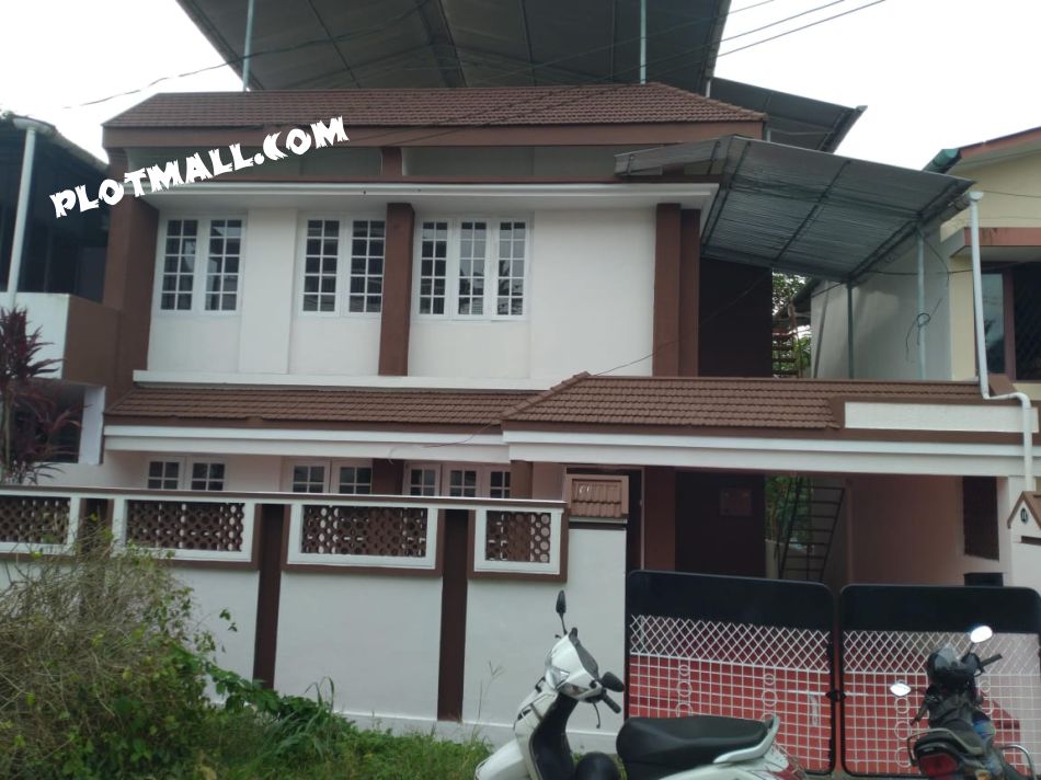 House / Villa For Sale