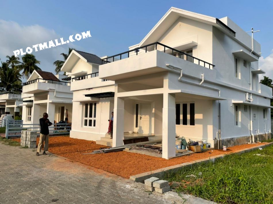 House / Villa For Sale