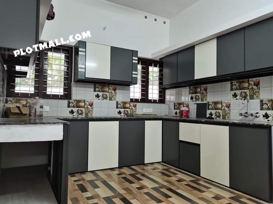 House / Villa For Sale