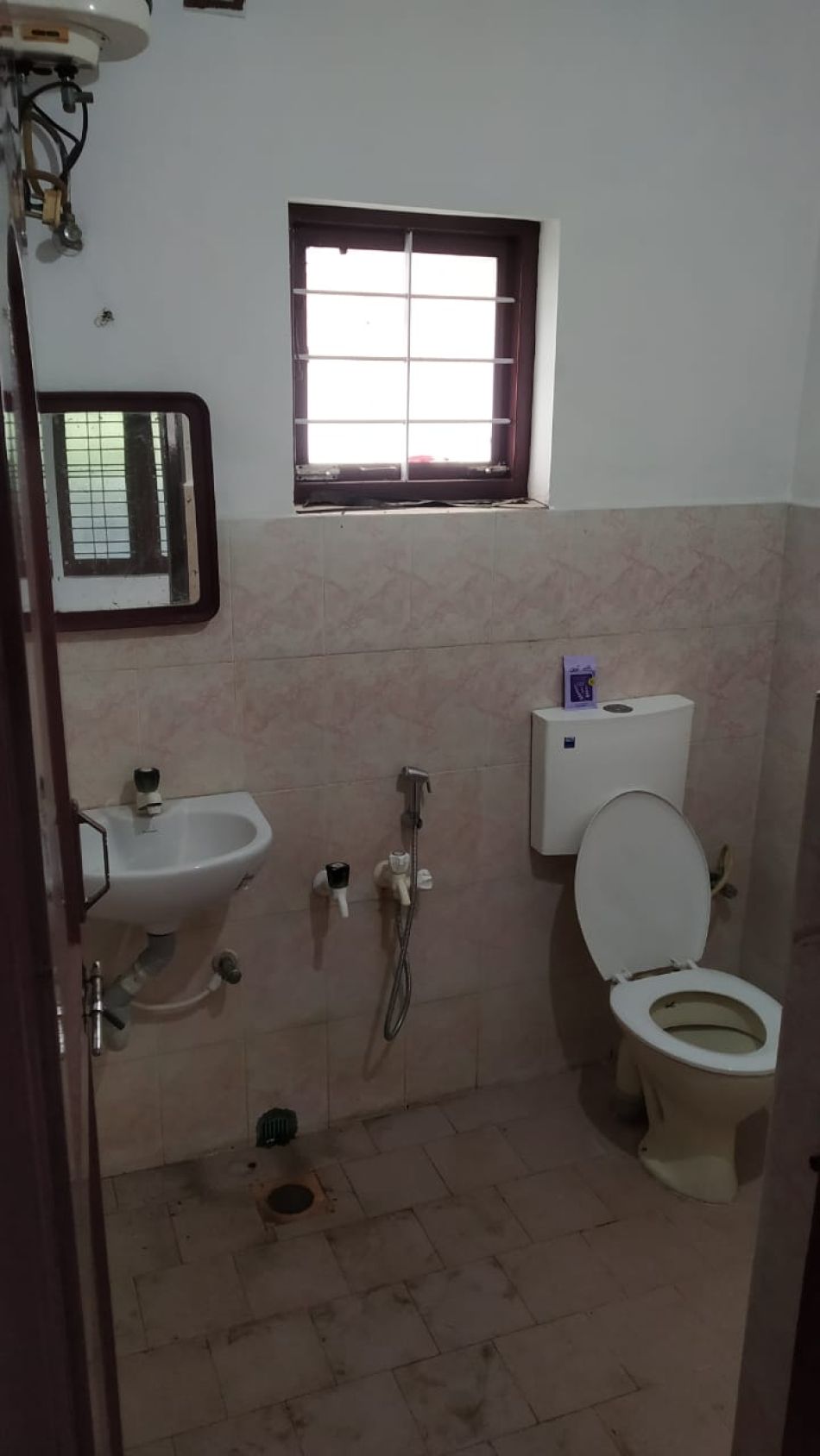 House / Villa For Sale