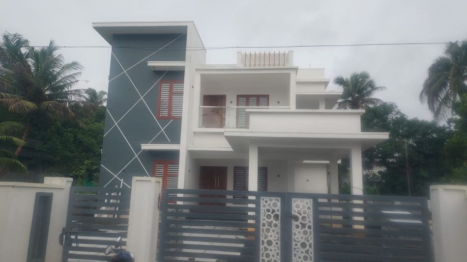 House / Villa For Sale