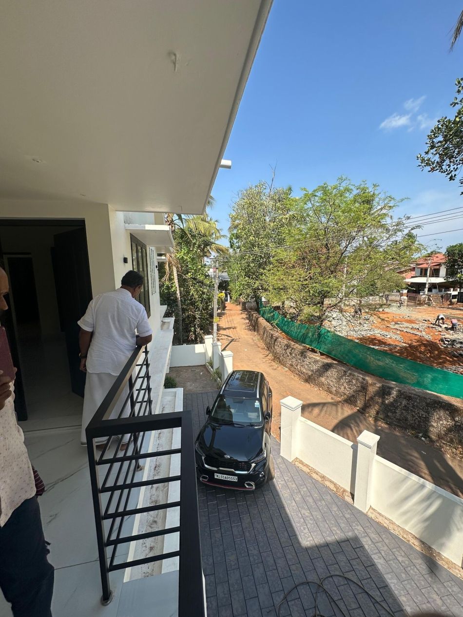 House / Villa For Sale