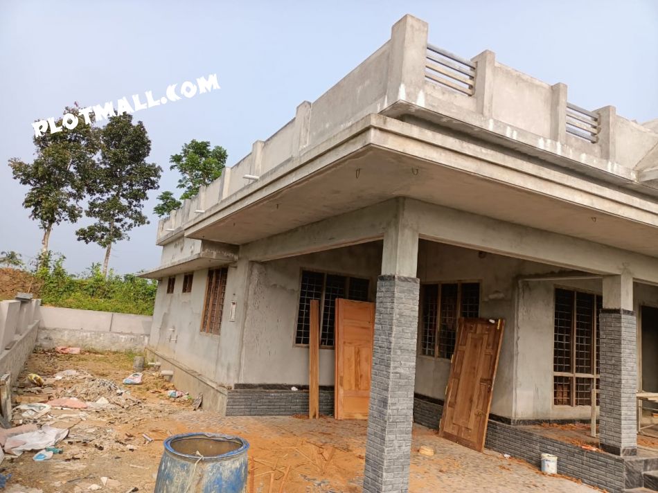 House / Villa For Sale