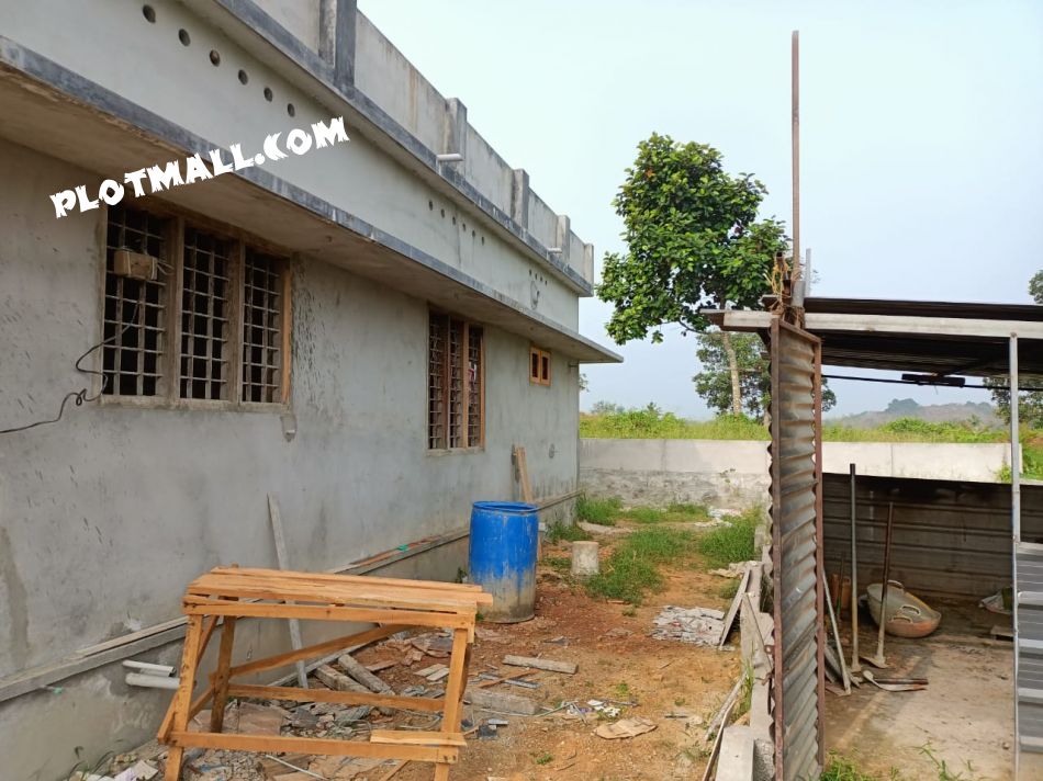 House / Villa For Sale