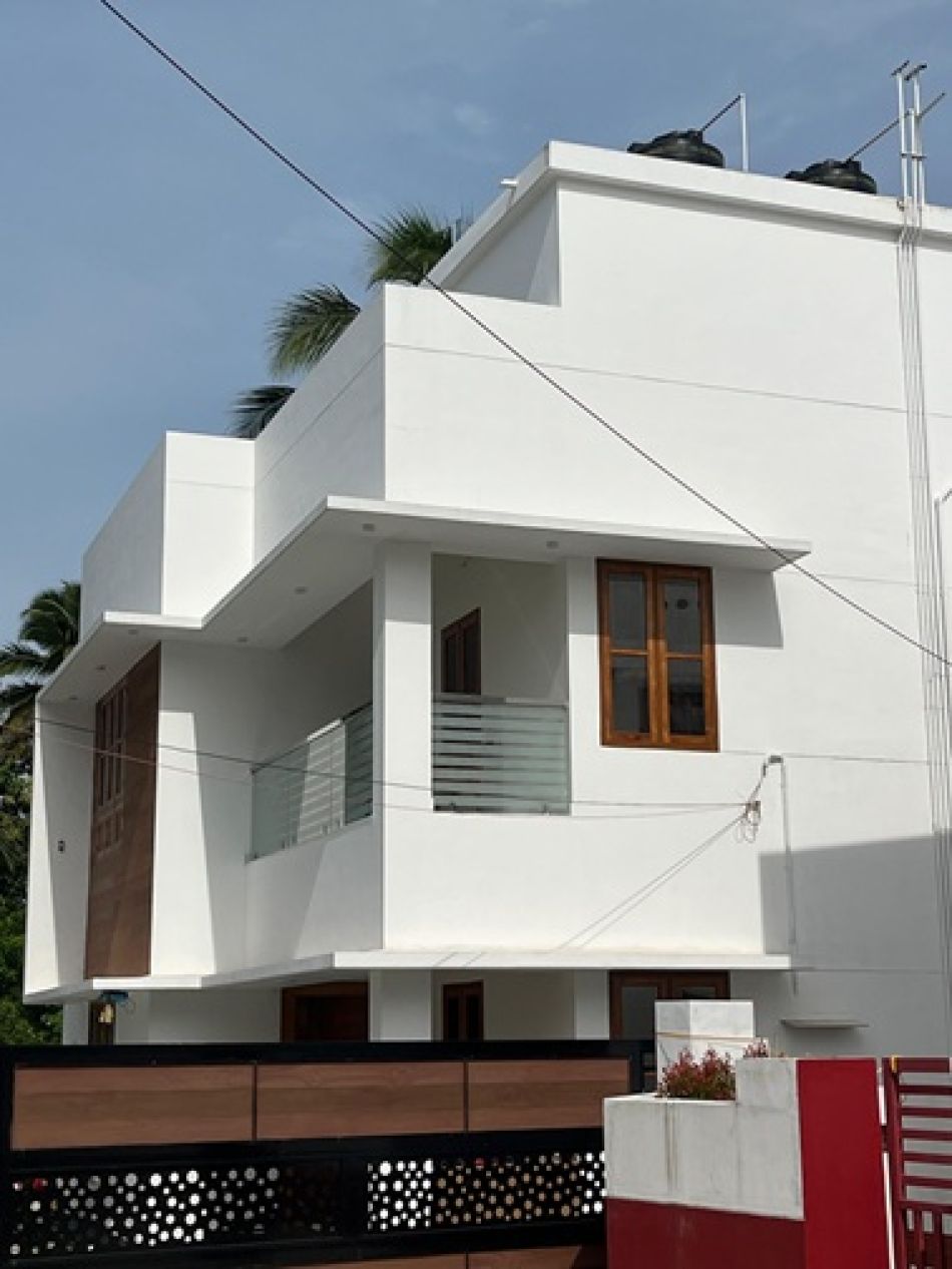 House / Villa For Sale