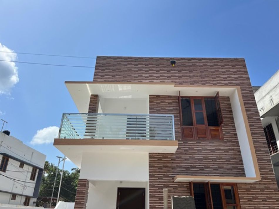 House / Villa For Sale