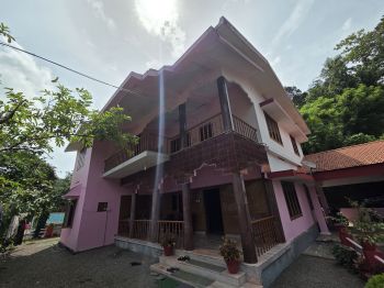 3000 Sq-ft House / Villa for Sale at Mallappally Budget - 7500000 Total