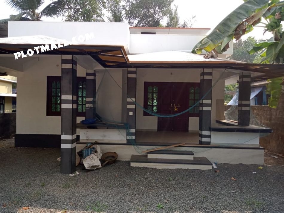 House / Villa For Sale