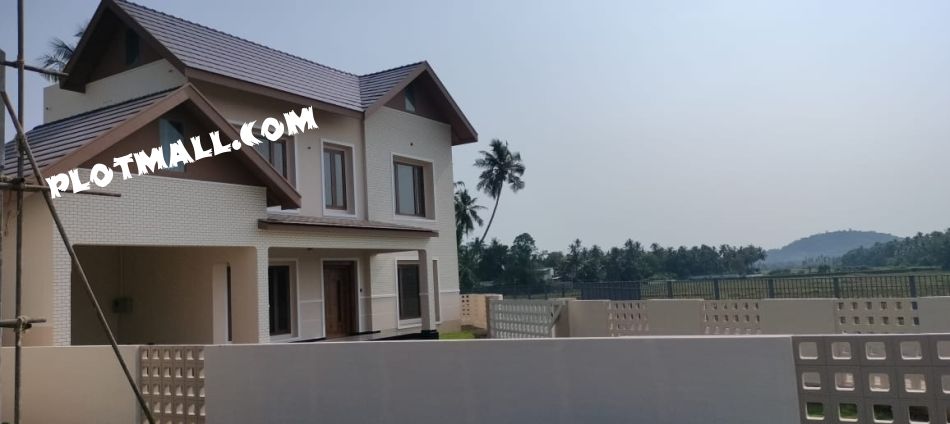 House / Villa For Sale