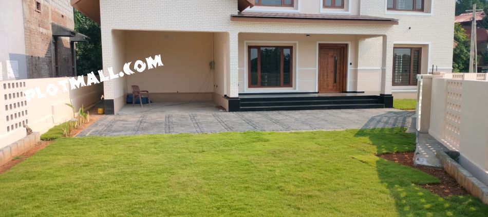 House / Villa For Sale