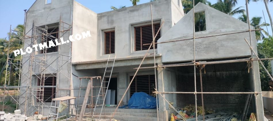 House / Villa For Sale