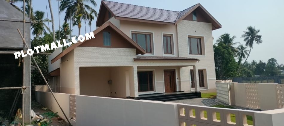 House / Villa For Sale