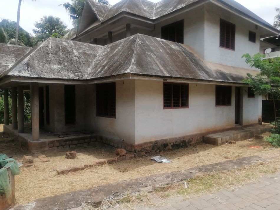 House / Villa For Sale