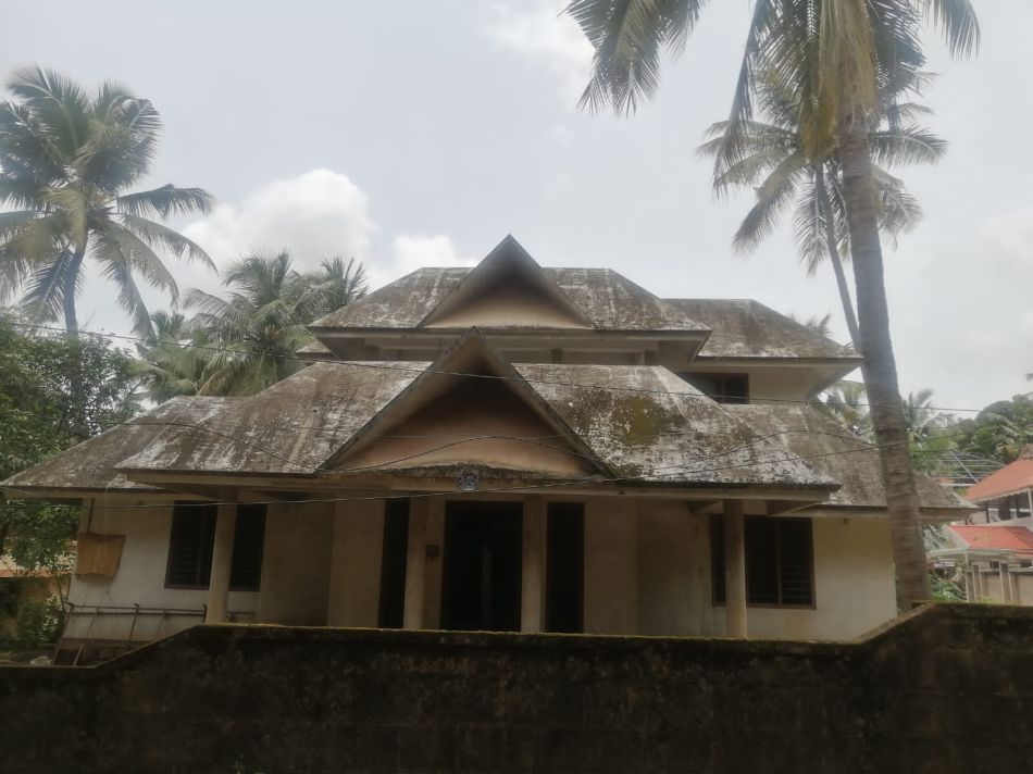 House / Villa For Sale