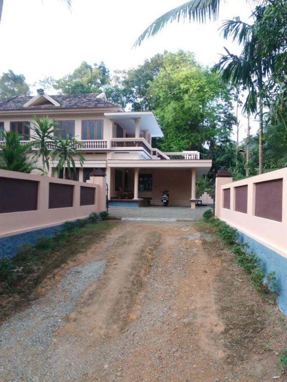 House / Villa For Sale