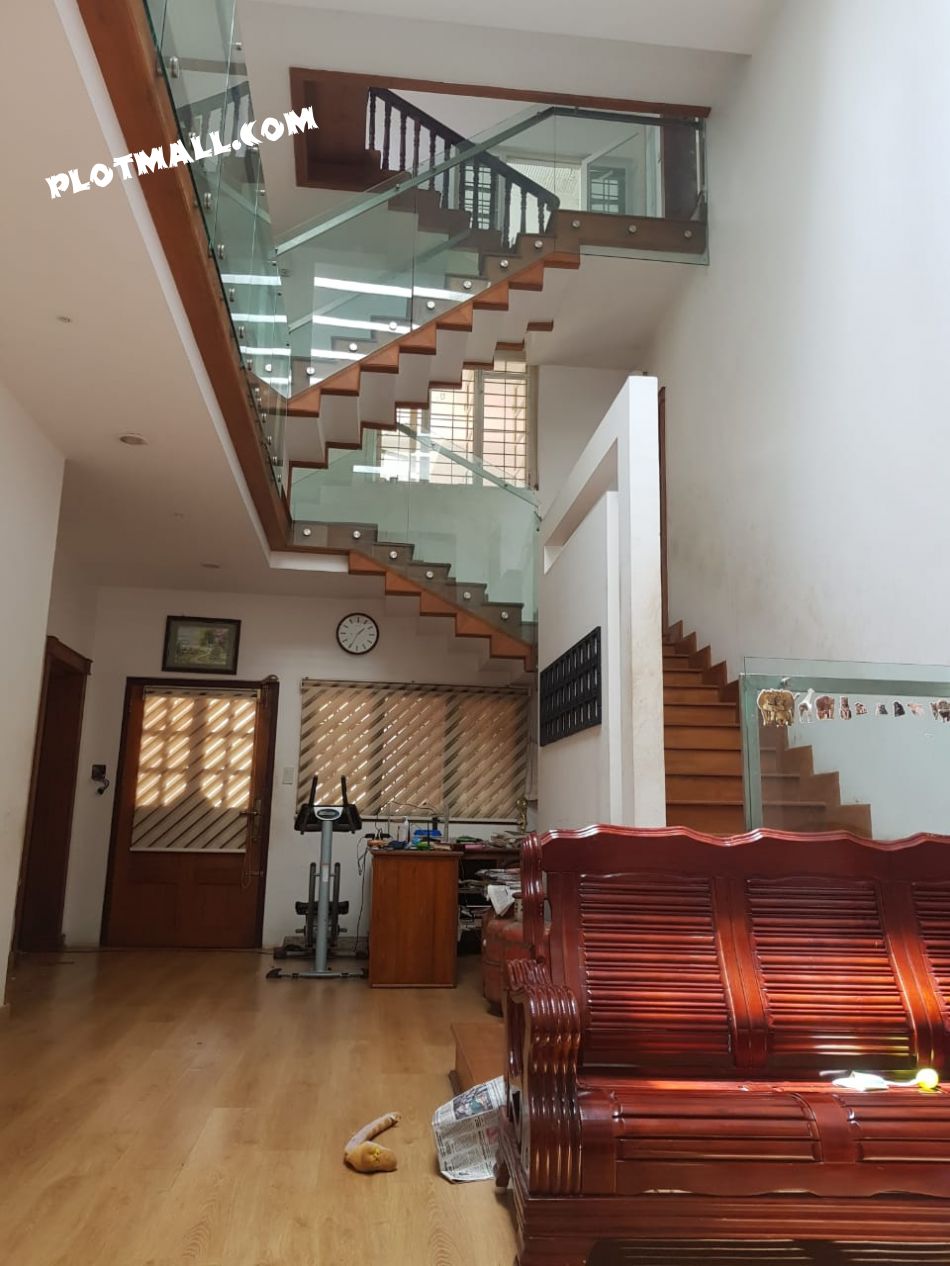 House / Villa For Sale