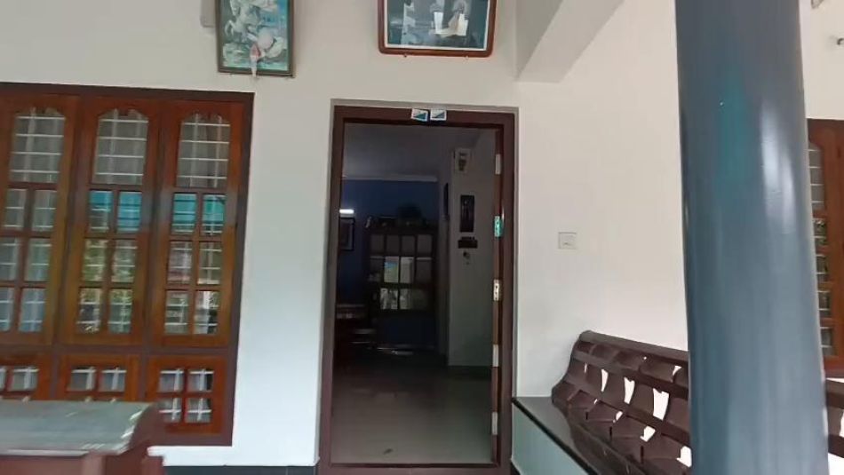 House / Villa For Sale