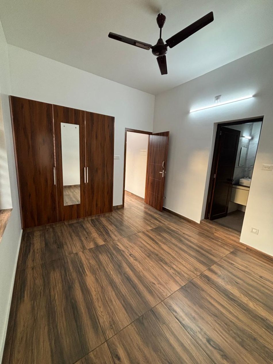 House / Villa For Sale