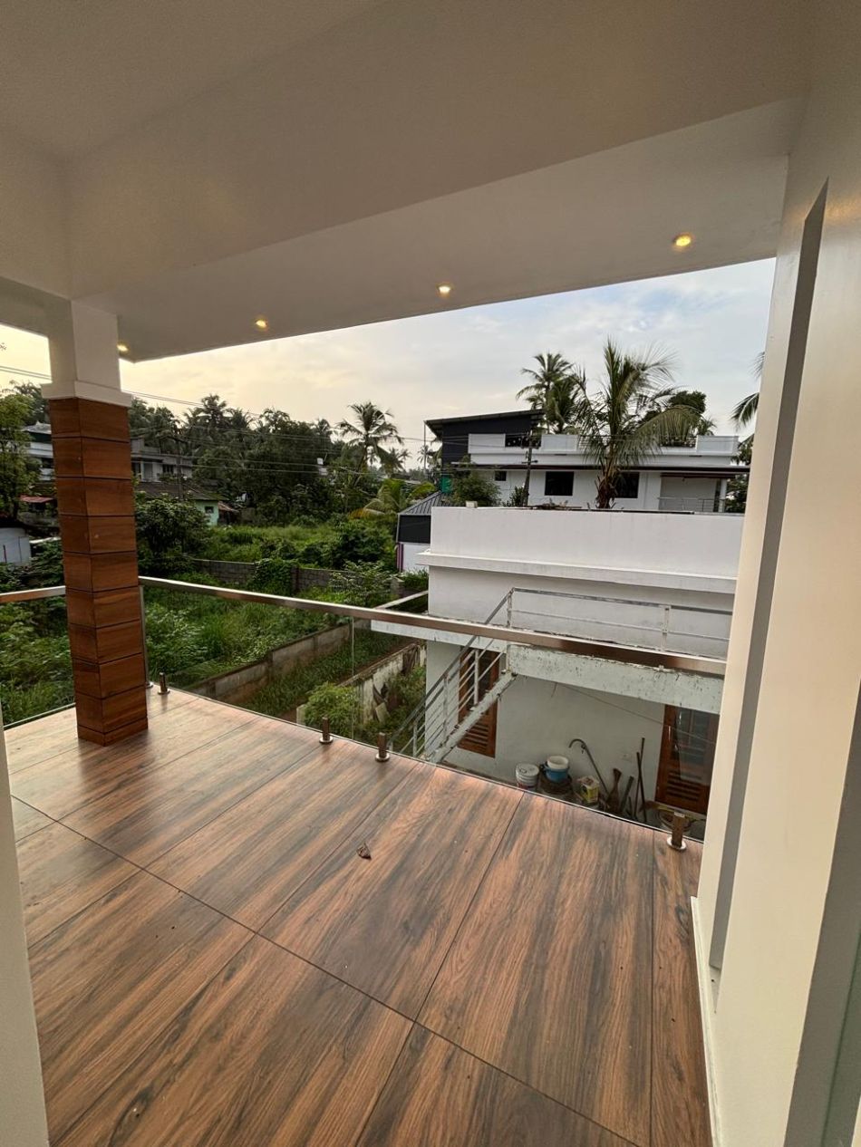 House / Villa For Sale