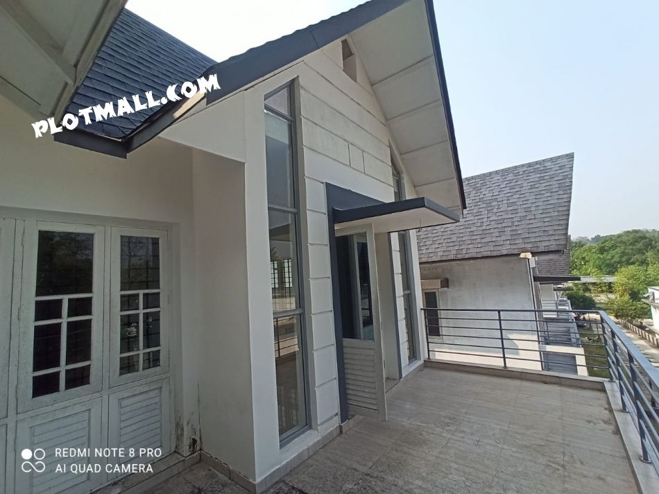 House / Villa For Sale