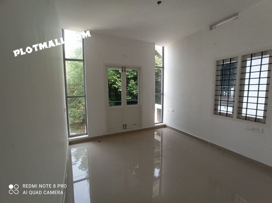 House / Villa For Sale