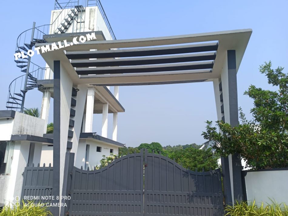 House / Villa For Sale