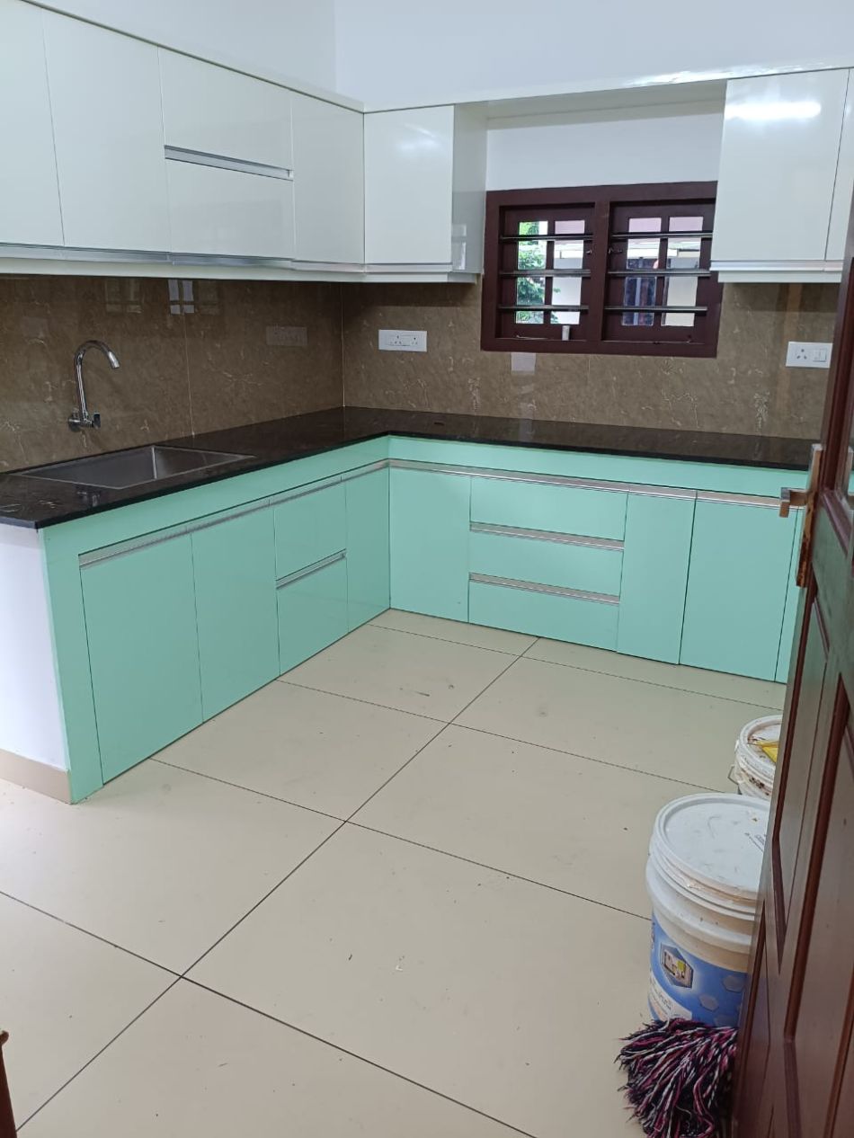 House / Villa For Sale