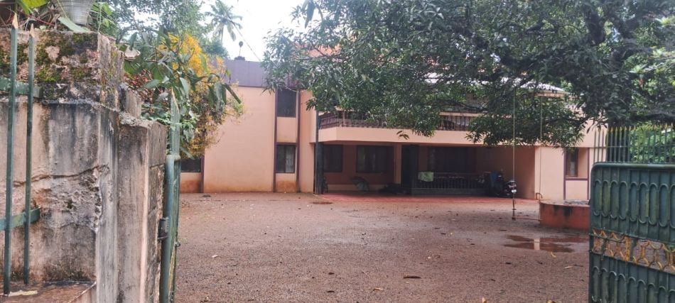 House / Villa For Sale