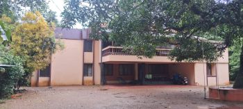 1 Acre House / Villa for Sale at Mallappally Budget - 32500000 Total