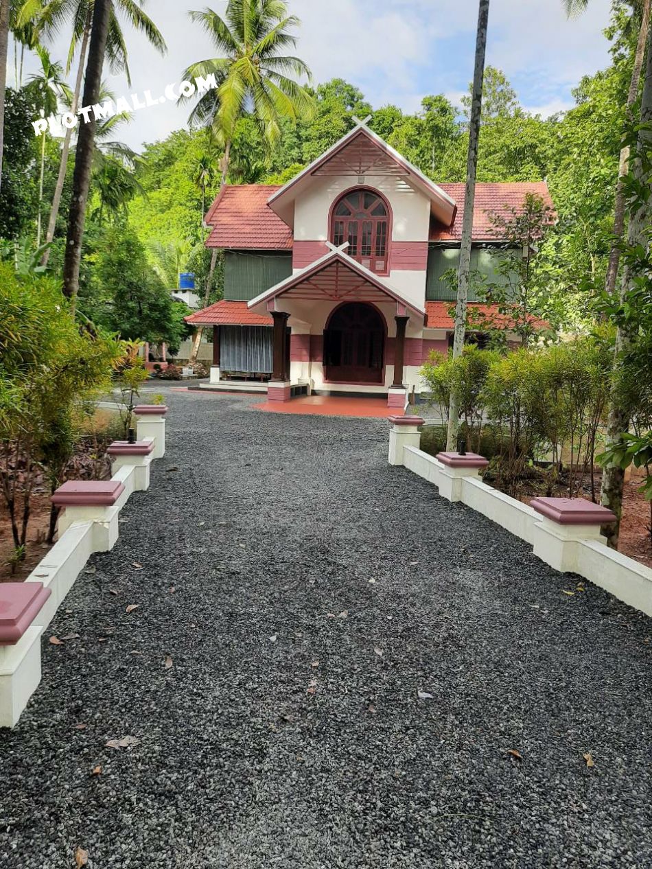 House / Villa For Sale