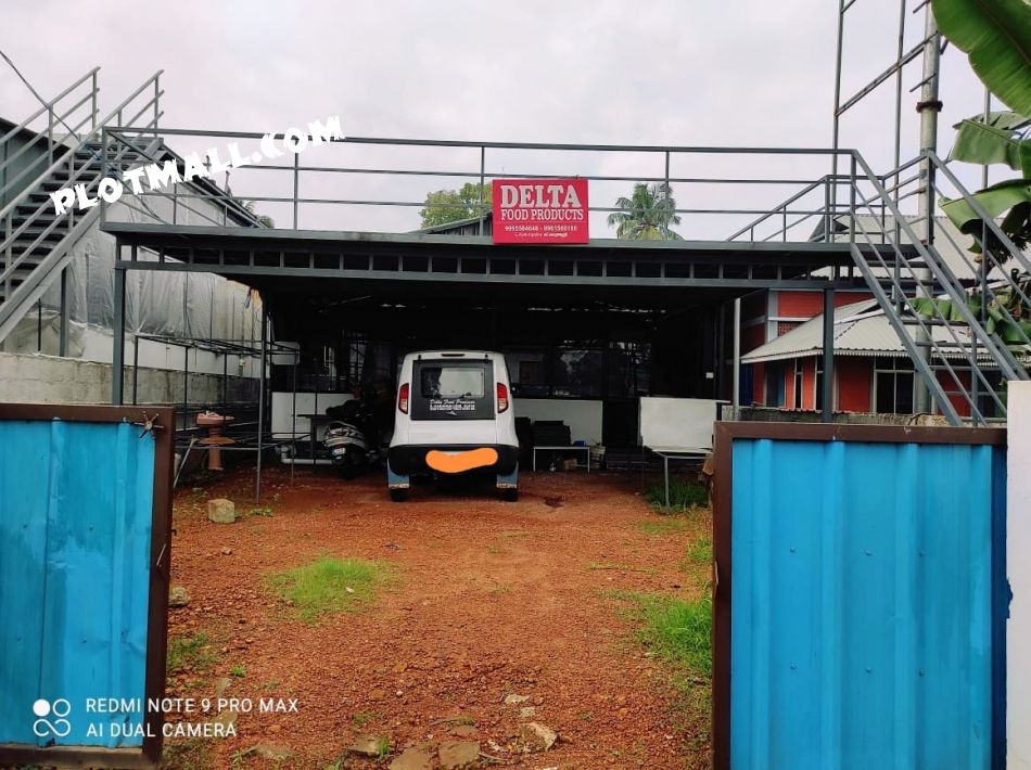 4.6  Cent Shop / Showroom for Sale at East Kadungalloor Budget - 9000000 Total