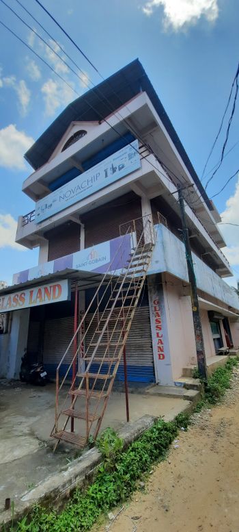 7 Cent Shop / Showroom for Sale at Palakkad Budget - 65000000 Total